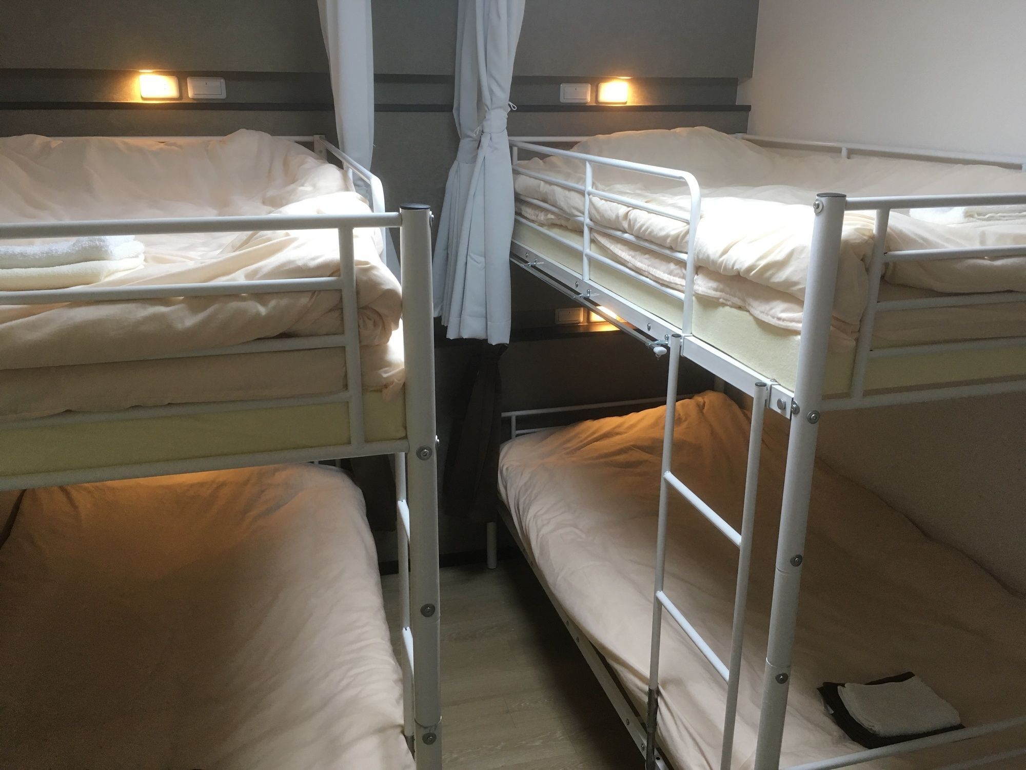 Keimei Guest House Osaka Bagian luar foto